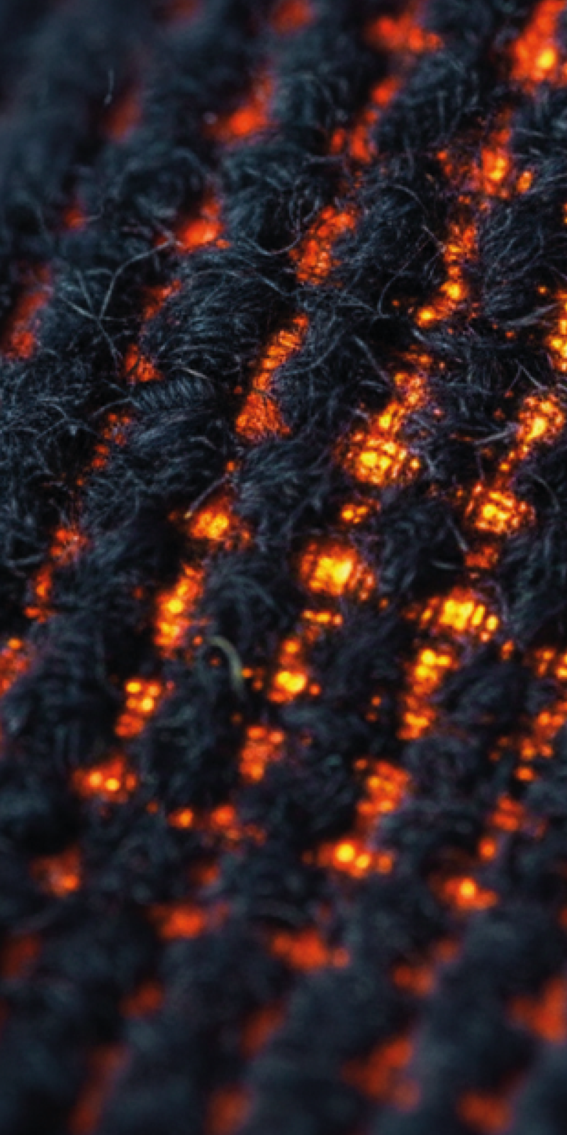 Detalle de tecnología textil aplicada a ropa ignífuga FIREWEAR®.